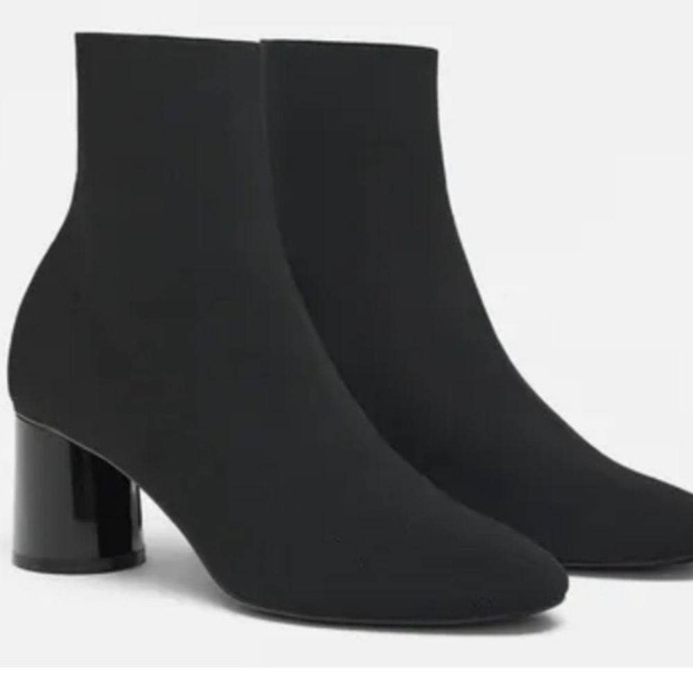 Zara Basic Black Fabric Round Heel Booties